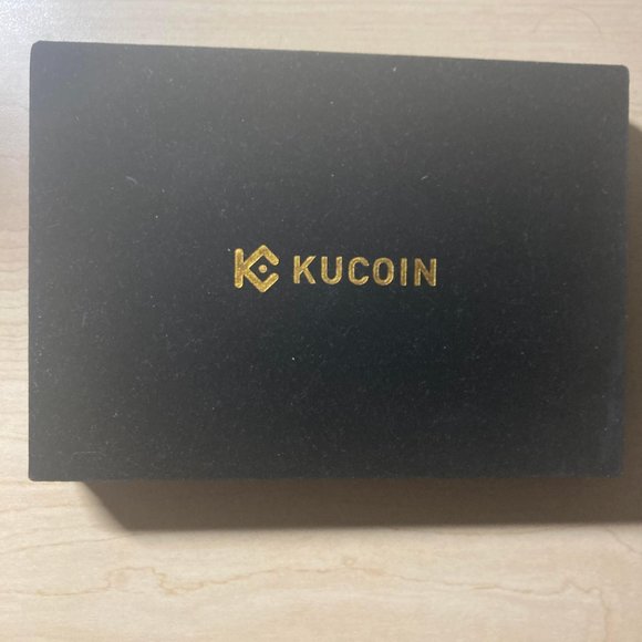KuCoin Commemorative Gold Card No. 0131/1000 - Picture 3 of 7